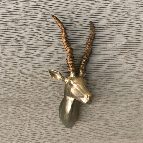 Cast Aluminumum Gazelle Bust - Picture 5 of 9